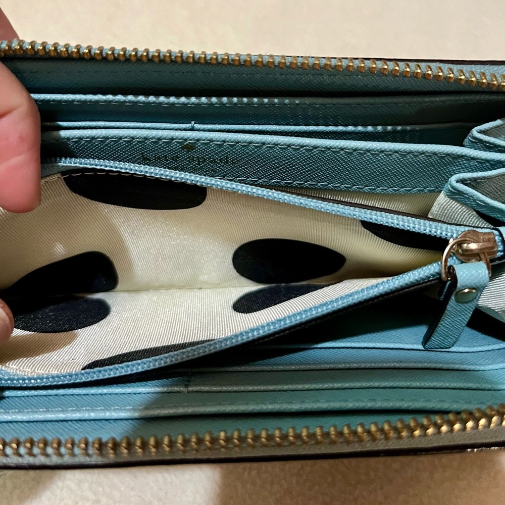 Kate Spade Zipper Wallet - Picture 7 of 8